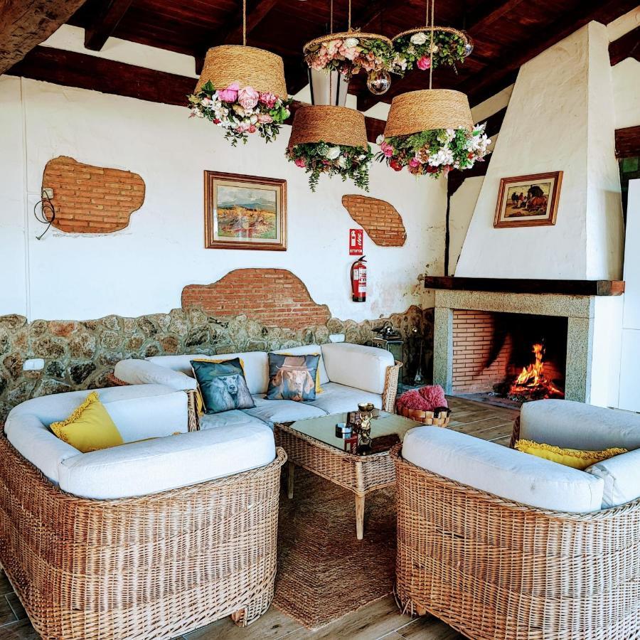 Casa Rural El Canto Del Agua Malpartida De Plasencia Exteriör bild